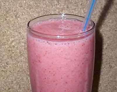 Nana Strawberry Smoothie