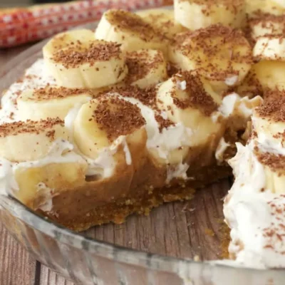 No-Bake Banana Caramel Cream Pie: A Simple Delight