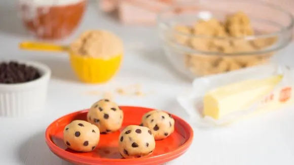 No-Bake Cookie Dough Truffles