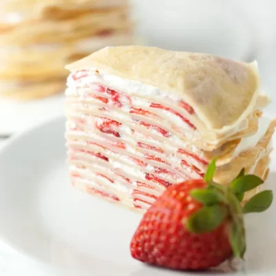 No-Bake Strawberries And Cream Crpe Cake