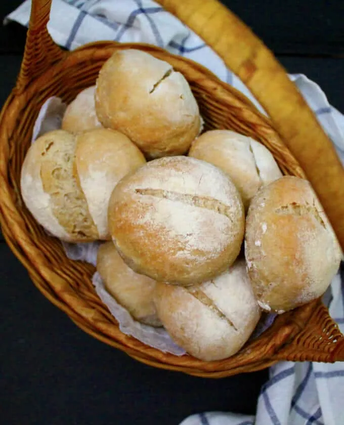 No Knead Batter Dinner Rolls