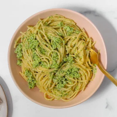 Noodles With Creamed Broccoli Sauce