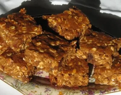 Oatmeal And Date Bars