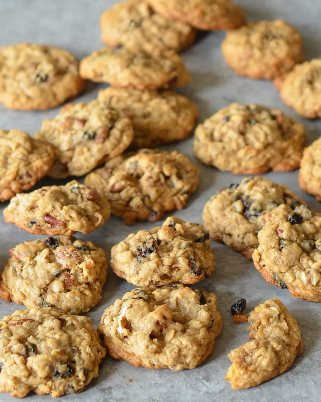 Oatmeal Raisin Walnut Cookies