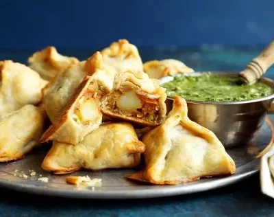 Oven Baked Vegetarian Samosas