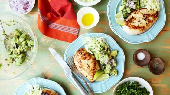 Pan Grilled Chicken With Avocado And Red