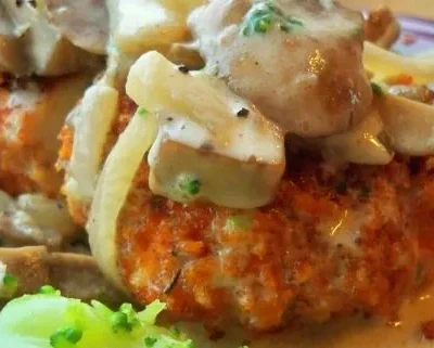 Panko Chicken With Creamy Sauce