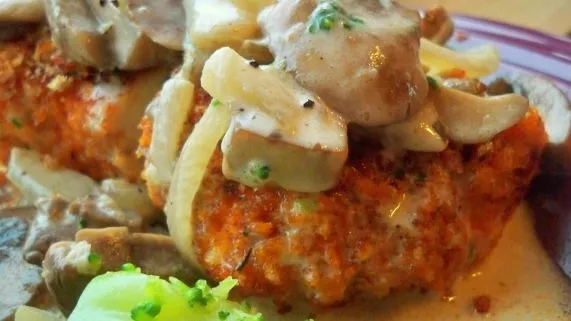 Panko Chicken With Creamy Sauce