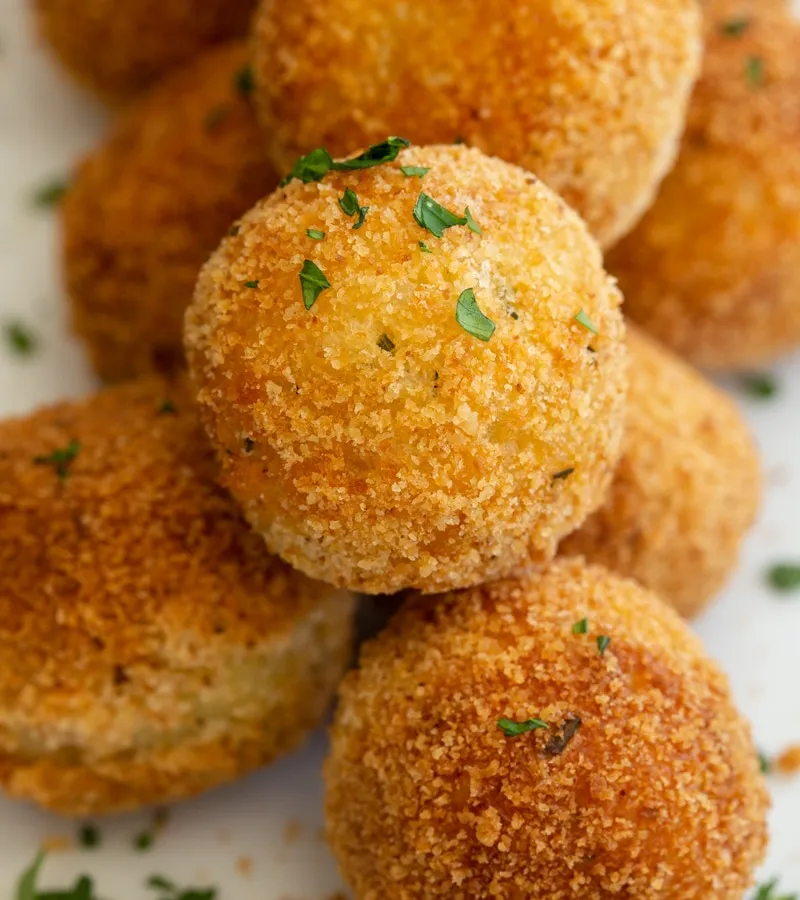 Parmesan And Mozzarella Cheese Ball