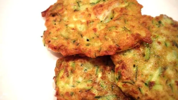 Parmesan Zucchini Pancakes: A Healthy and Delicious Side Dish