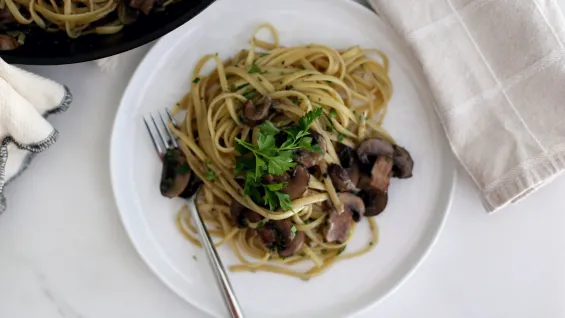 Pasta With Mushroom Garlic Sauce