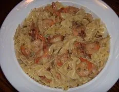 Pasta With Shrimp In Tomato Cream