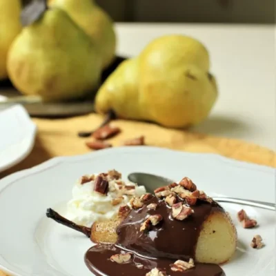 Pears With Chocolate Sauce And