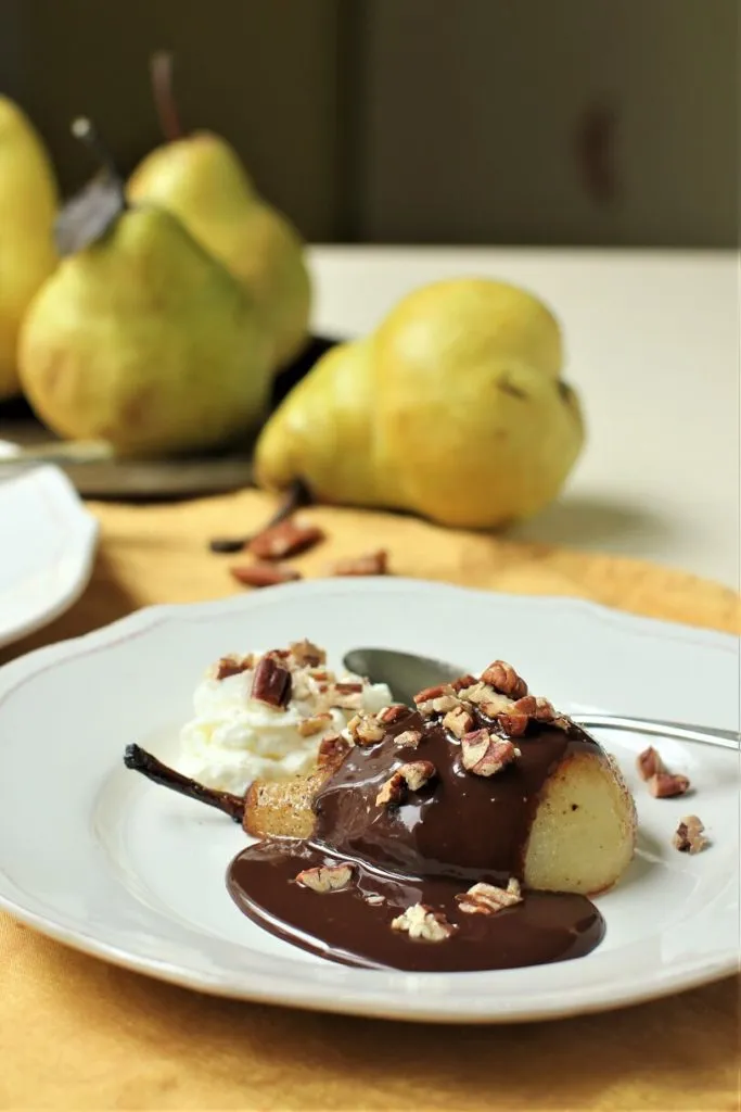 Pears With Chocolate Sauce And