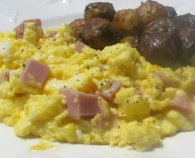 Perfect Ham And Cheese Scrambled Eggs