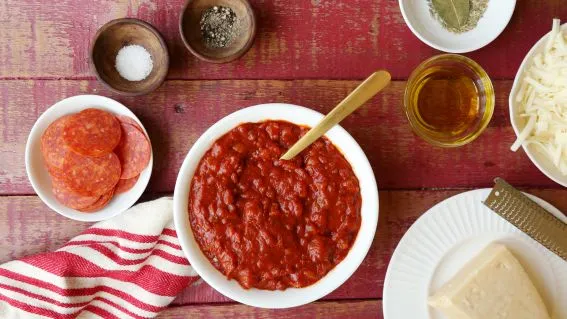 Perfect Homemade Pizza Sauce Recipe