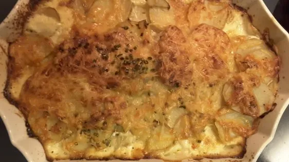 Perfectly Creamy Cheesy Scalloped Potatoes Recipe