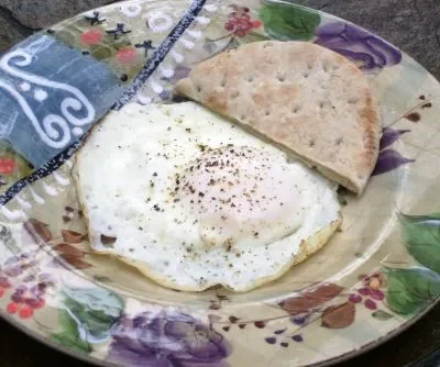 Perfectly Steamed And Lightly Fried Eggs: A Healthy Breakfast Recipe