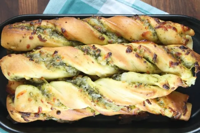 Pesto Bread