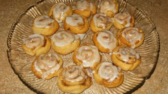 Petite Cinnamon Rolls In A Jiffy