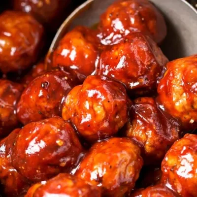 Picante Cranberry Meatballs