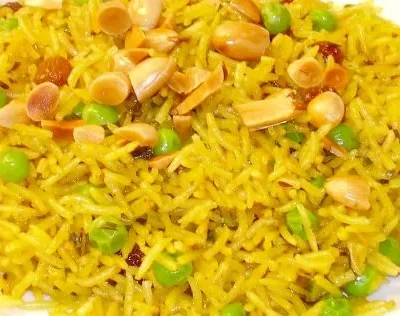 Pilaf With Peas And Raisins