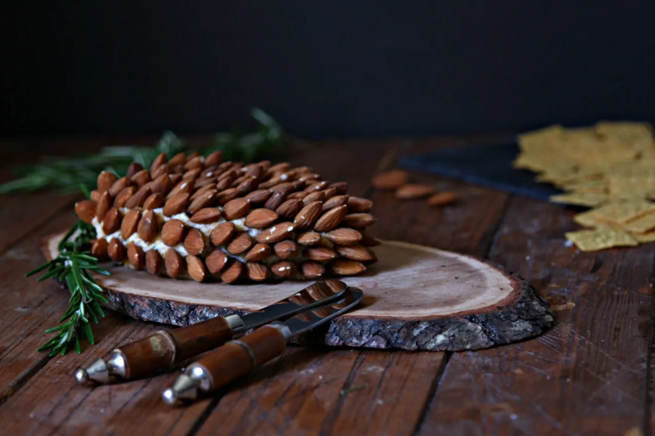 Pinecone Cheese Ball