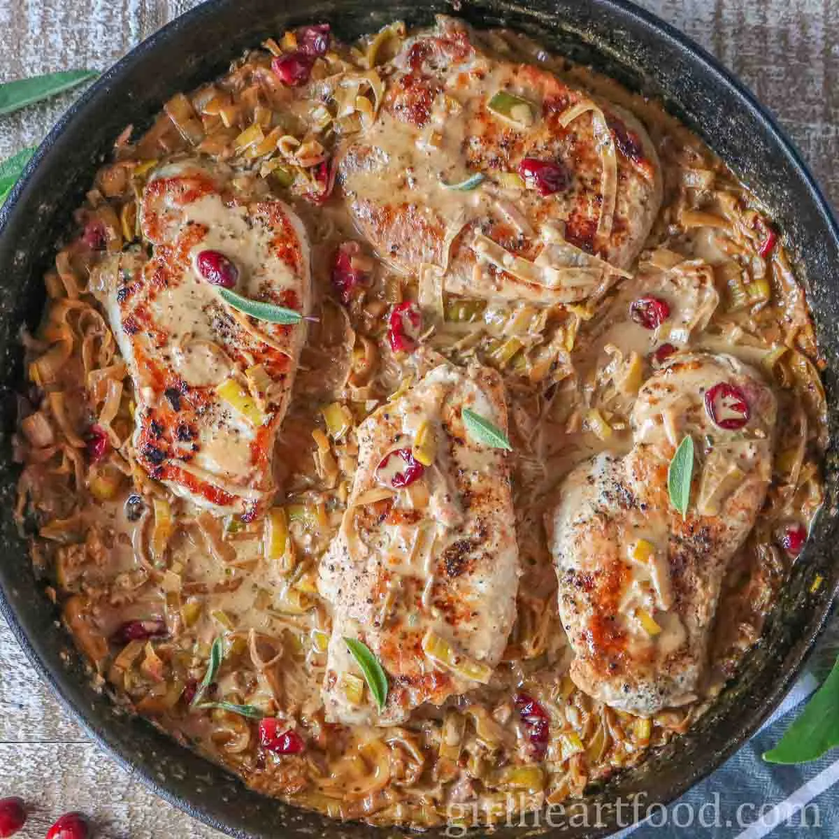 Pork Chops With Leeks In Mustard Sauce