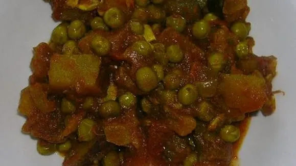 Potato And Pea Curry