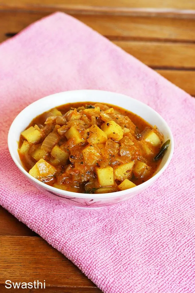 Potatoes In Sweet Sour Tomato Gravy