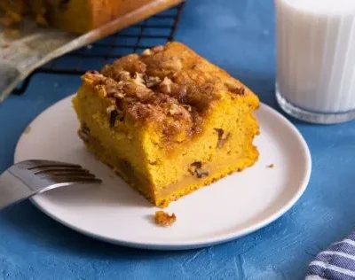 Pumpkin And Spice Sour Cream Coffee Cake