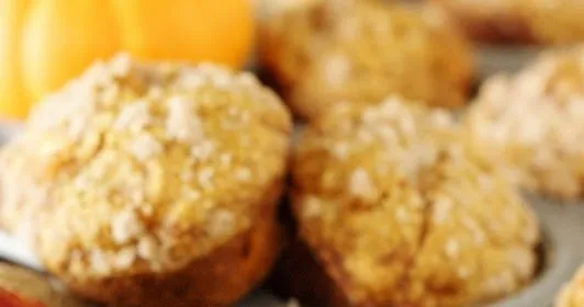 Pumpkin Apple Streusel Muffins