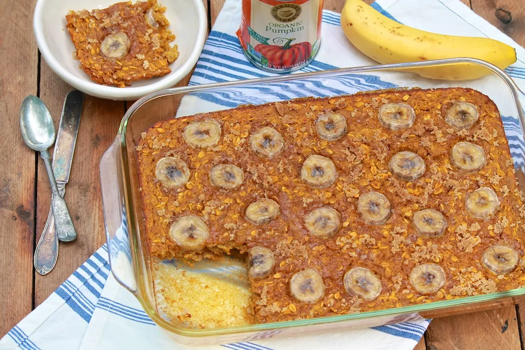 Pumpkin Baked Oatmeal With Bananas