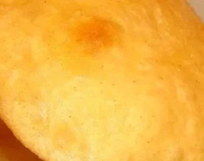 Puris Fried Bread Puffs