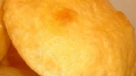 Puris Fried Bread Puffs