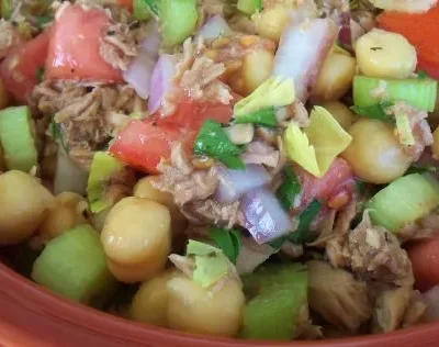 Quick And Simple Tuna And Garbanzo Salad