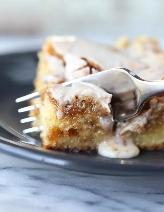 Quick Cinnamon Roll Cake