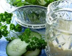 Quick Creamy Garlic Dressing