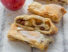 Quick &Amp; Delicious Homemade Apple Strudel With Puff Pastry