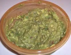 Quick & Delicious Homemade Guacamole Recipe