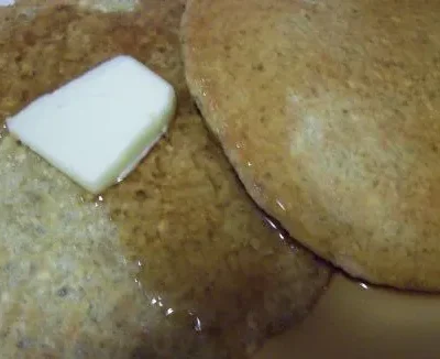 Quick Oatmeal Egg Pancake