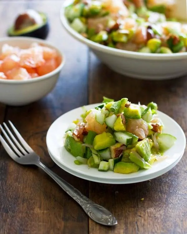 Quinoa Salad With Spinach Grapefruit & Avocado