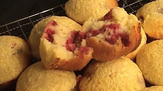 Raspberry Cheesecake Muffins