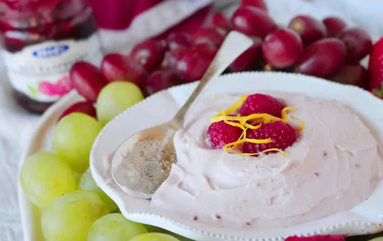 Raspberry Fruit Dip