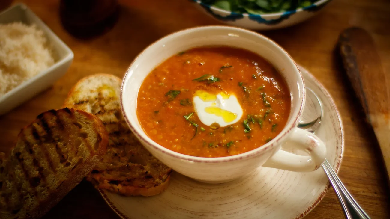 Red Lentil Soup With Spinach