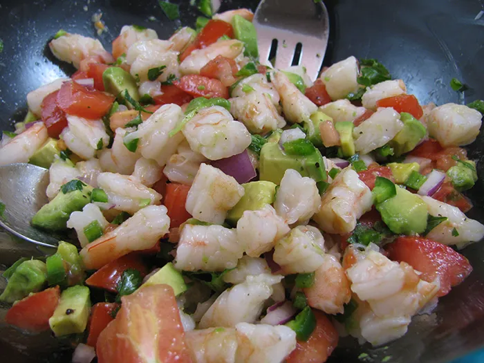 Refreshing Avocado and Lime Shrimp Salad Recipe