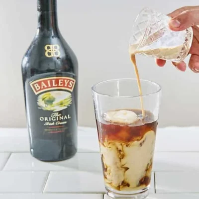 Refreshing Irish Cream Summer Cocktail Recipe