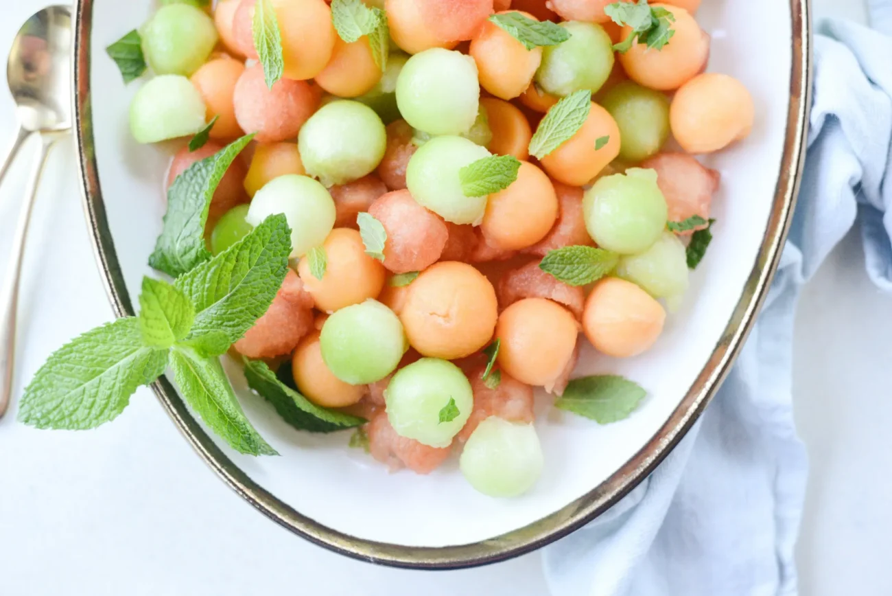 Refreshing Mint-Infused Watermelon and Cantaloupe Salad Recipe