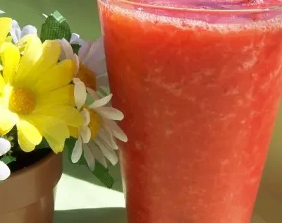 Refreshing Strawberry Grapefruit Summer Drink