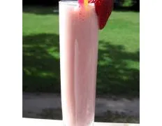 Refreshing Strawberry-Orange Smoothie Recipe for a Healthy Boost